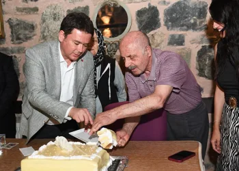 Erkan Aydın, Azheimer hastalarını unutmadı