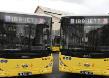 Maltepe’de İETT otobüsünün karıştığı zincirleme kaza: 4 yaralı