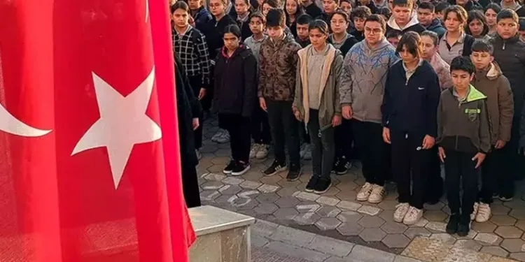 Okullarda şehitler için saygı duruşunda bulunulacak