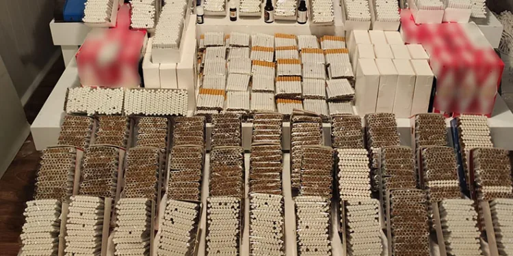 Denizli’de binlerce kaçak tütün ürünü ele geçirildi