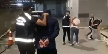 Silahla oynarken kazara ağabeyini öldüren kardeş tutuklandı