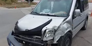 Samsun’da hafif ticari araçla otomobil çarpıştı: 1 yaralı