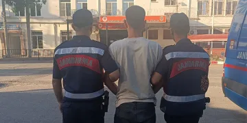 Silahlı yağma suçundan aranan şahıs JASAT’tan kaçamadı