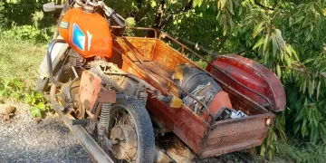 Sepetli motosiklet devrildi: 1 ölü, 2 yaralı