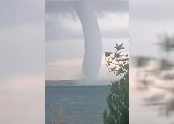 Şanlıurfa’da dev hortum kamerada