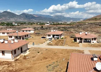Yıl sonuna kadar 30 bin köy evinin teslim edilmesi hedefleniyor