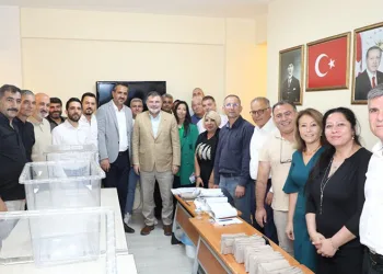 AK Parti İzmir, delege seçimlerini tamamladı
