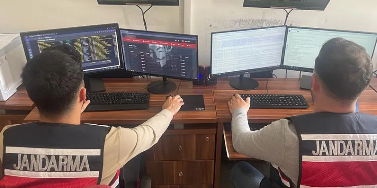 Aydın’da siber operasyon:12 şüpheli hakkında adli işlem başlatıldı