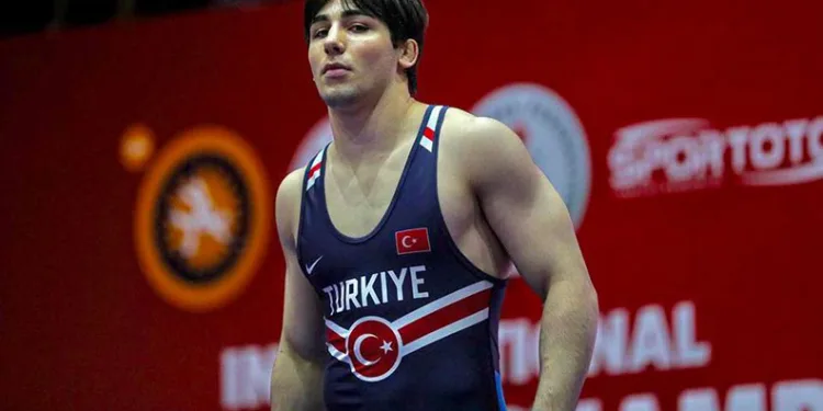 Büyükşehir’in sporcusu Yağan’dan İspanya’da bronz madalya