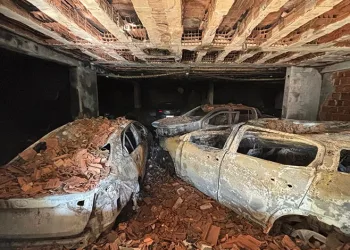Otoparkta yangın: 1 ölü, 12 yaralı