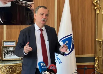 Şehit cenazesinde Özel’i protesto eden belediye işçileri işten çıkarıldı