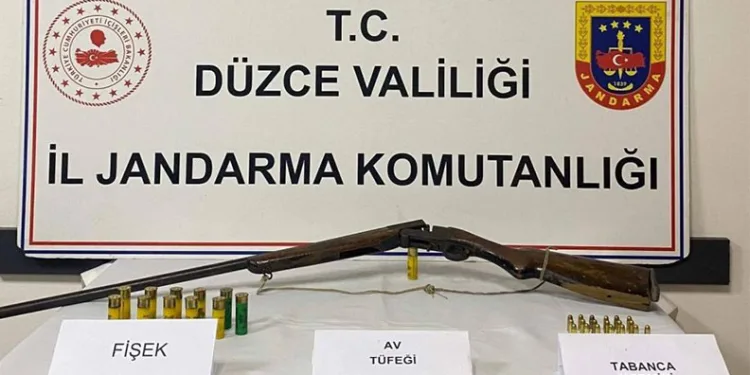 17 tabanca, 9 tüfek ele geçirildi
