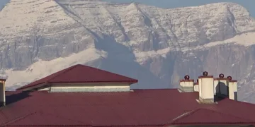 Türkiye’nin 2. zirvesine kar yağdı