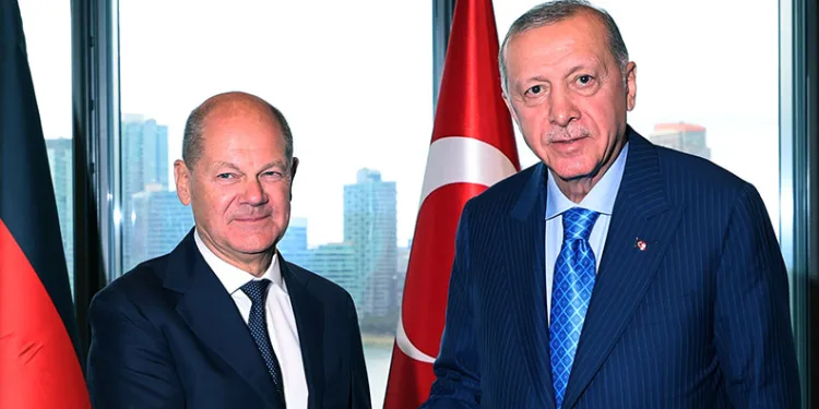 Cumhurbaşkanı Erdoğan, Almanya Başbakanı Scholz’u kabul etti