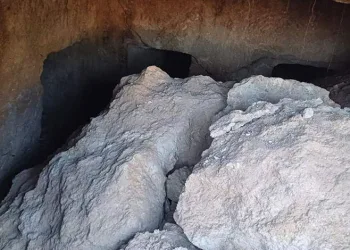 Roma dönemine ait mezar bulundu