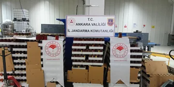 Ankara’da halk sağlığını tehdit edebilecek koşullarda bal üreten fabrikada 8 bin ton malzeme ele geçirildi