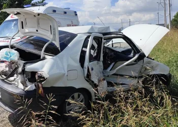 Bursa’da iki otomobil kafa kafaya çarpıştı: 1 ölü