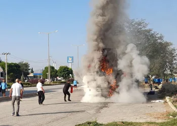 Takım otobüsü alev alev yandı