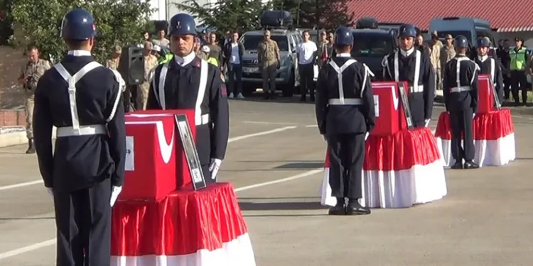Tunceli şehitleri uğurlandı