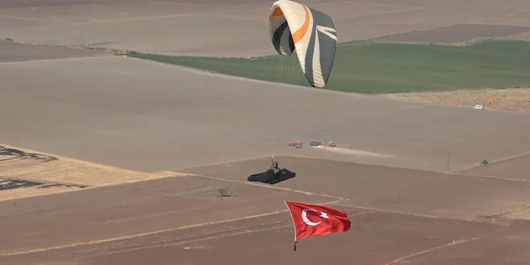 Gaziantep’te yamaç paraşütü festivali