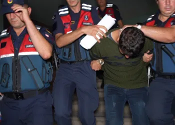 Babasını parçalara bölüp dereye atan şahıs tutuklandı