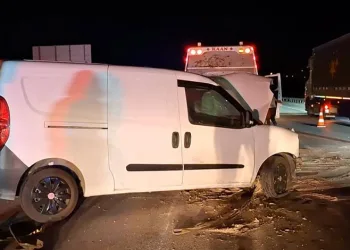 Bursa’da kontrolden çıkan araç bariyerlere çarptı: 1 ölü