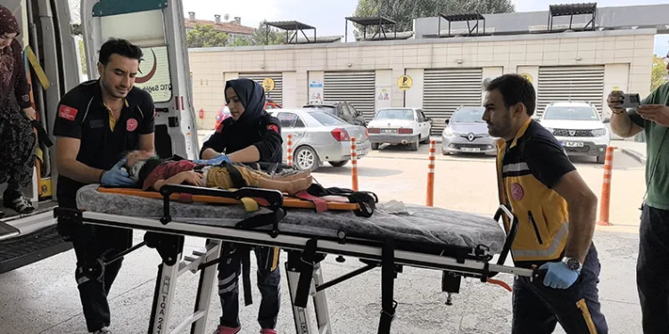 Bursa’da 2 yaşındaki çocuk 2. kattan düştü