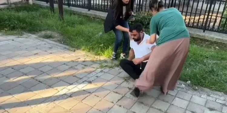 Kızlarını zorla evlendirdiler, hırsızlığa zorladılar
