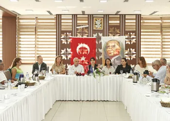 Şadi Özdemir: “Sokak hayvanlarını toplamayacağız”