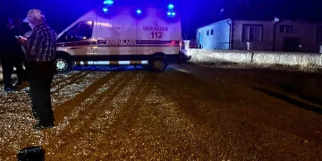 Önce eşini ve oğlunu, ardından kendini vurdu
