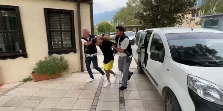“Maymun çiçeğine yakalandım size de bulaşır”