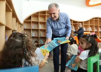 İnegöl’ün ilk çocuk kitaphanesinde masal heyecanı