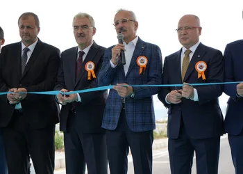 İznik Çevre Yolu Bakan Uraloğlu’nun katılımıyla hizmete açıldı