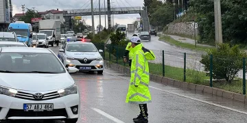 Sinop’ta trafik kazası: 4 yaşında çocuk yaralandı