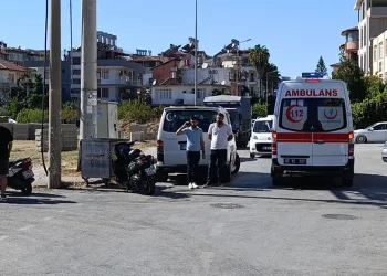 Karıştığı kazada da kasksız çıktı