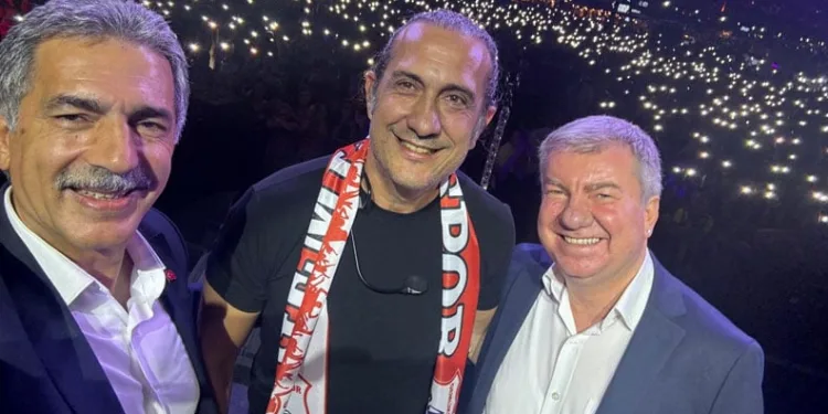 Gemlik’te muhteşem festivale coşkulu final