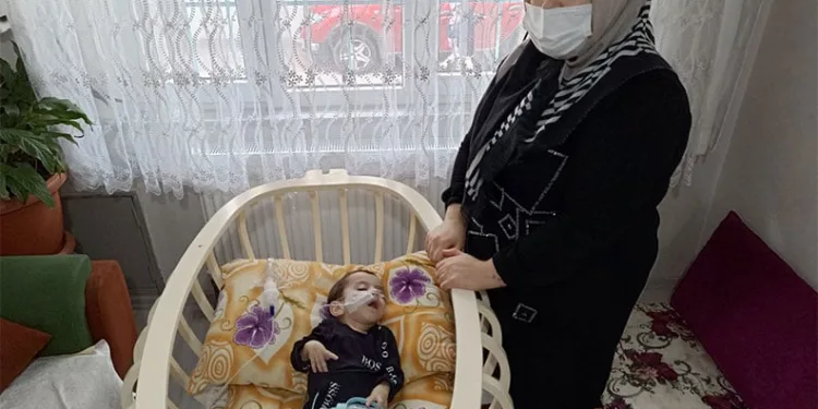 SMA hastası Barış bebek yaşamak için yardım bekliyor