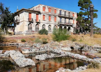 100 yıllık Osmanlı sarayına çağdaş tasarım