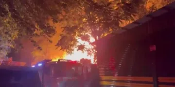 Bursa’da alevler geceyi aydınlattı
