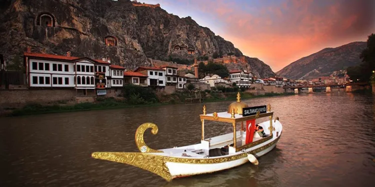 Turistlerin Türkiye hayranlığı The Guardian’da