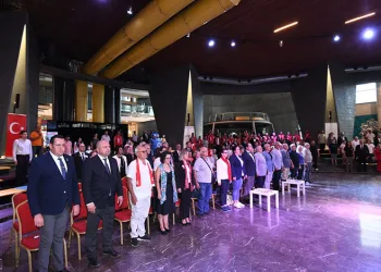 Osmangazililer Atatürk’ün sevdiği şarkıları dinledi