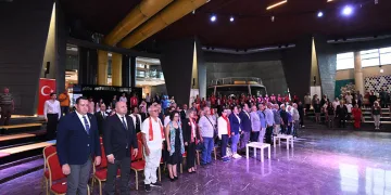 Osmangazililer Atatürk’ün sevdiği şarkıları dinledi