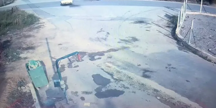 Bursa’da kamyonet otomobille çarpıştı: 2 yaralı