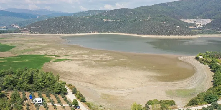 Gölbaşı Barajı’nda kuraklık nedeniyle çekilme yaşanıyor