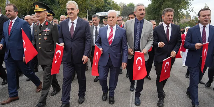 Bursa’nın düşman işgalinden kurtuluşu coşkuyla kutlandı