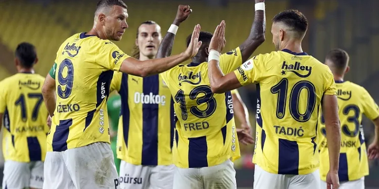 Fenerbahçe, milli araya 3 puanla girdi