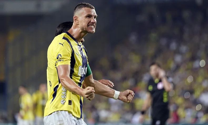 Edin Dzeko, 4. haftayı da boş geçmedi