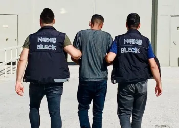 Uyuşturucu ticareti yapan şüpheli tutuklandı