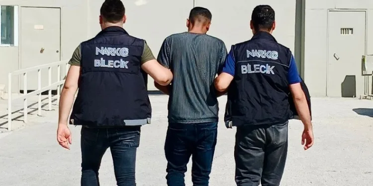 Uyuşturucu ticareti yapan şüpheli tutuklandı