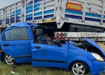 Kırklareli’de tır ile otomobil çarpıştı:1 ölü